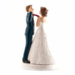 A vőlegény feladja esküvői figura